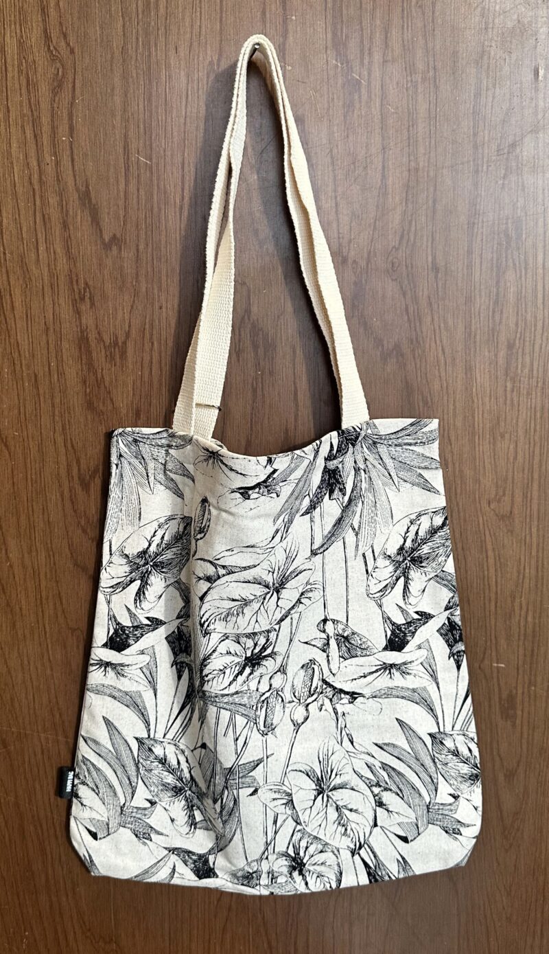 HAPPI BAG:
LIENZO DE FLORES